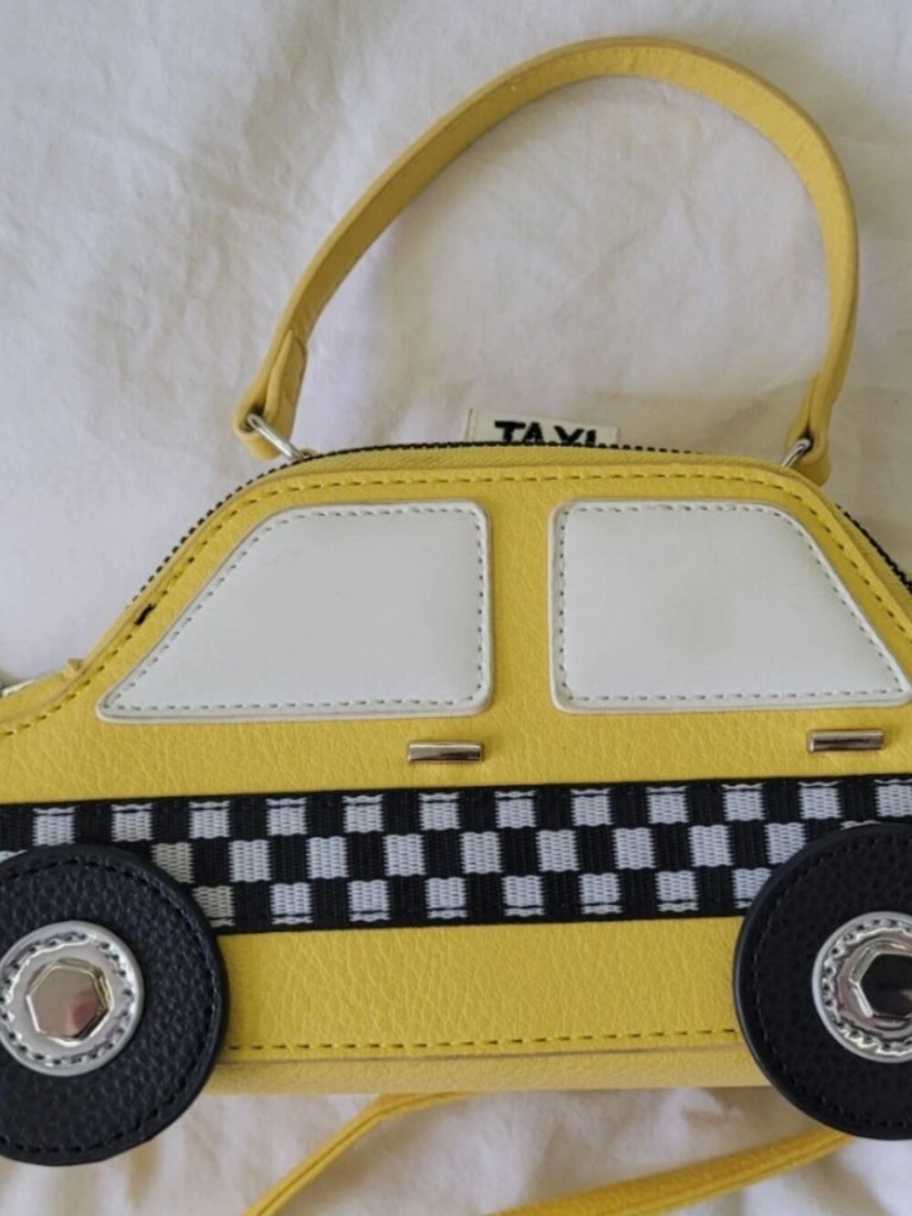 NY Taxi Cute Yellow Hand Bag with Shoulder Bag Strap YELLOW TAXI Excellent - Picture 6 of 10